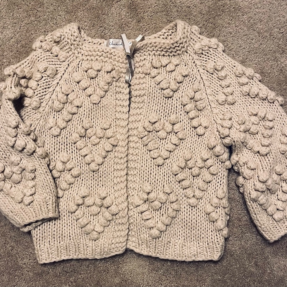 Elegant comfy sweater. - Picture 3 of 4